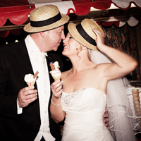 THE HOLIDAY INN / Bolton Wedding Photography Mark+Jane